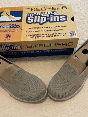 SKECHERS Slip-ins On the Go Flex-Clover Taupe/Tan Slip In Size 7 S SLAOMO